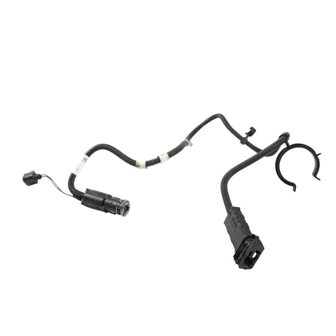 Przewód Wąż AdBlue do Audi Q2 GA VW T-Roc A1 o numerze 5Q0131983C Audi Q2 GA VW T-Roc A1 Przewód Wąż AdBlue - SKU 5Q0131983C - Numer Części 5Q0131983C