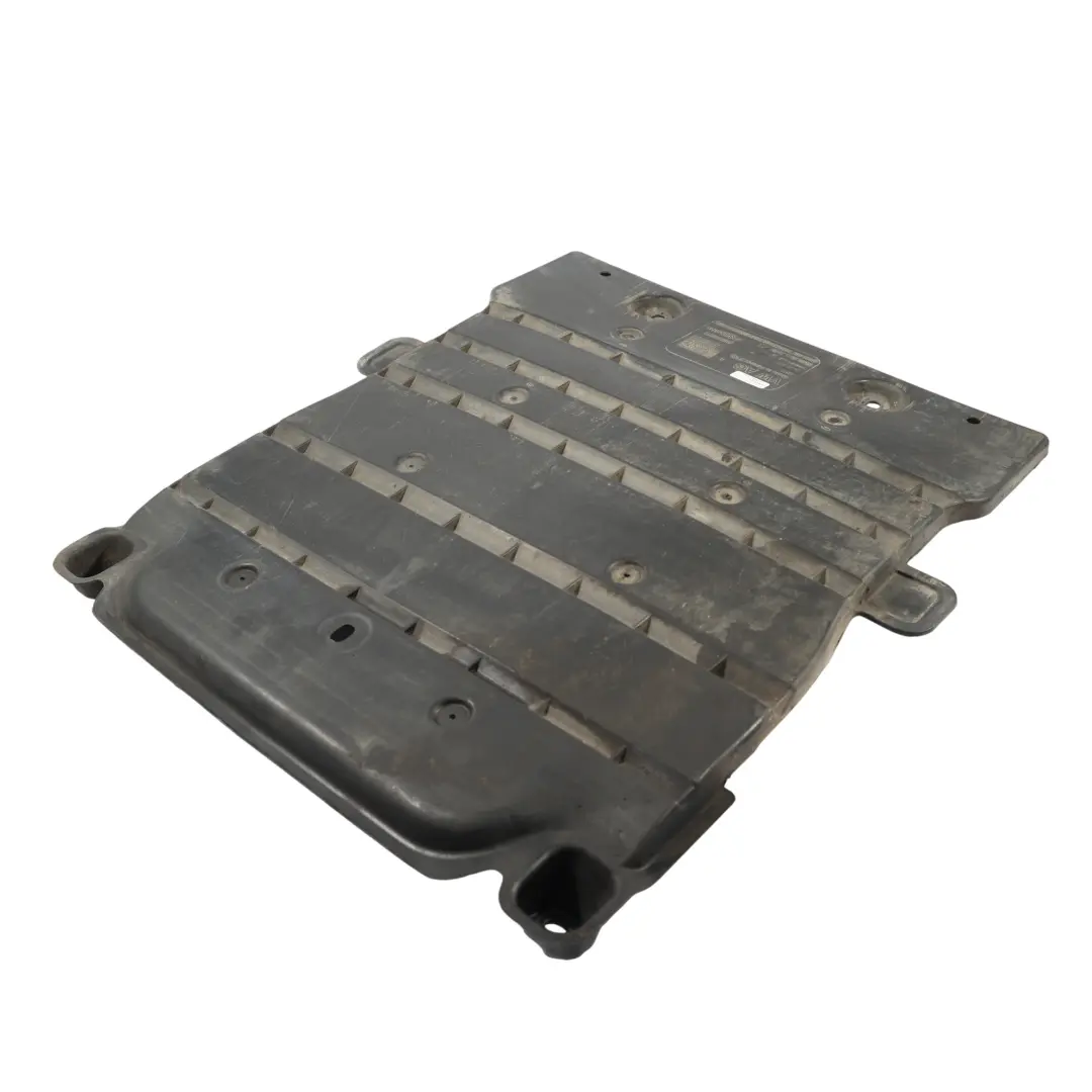 MK3 Panel Protector Motor para Seat VW Passat B8 Variant Skoda Octavia con número de pieza 5Q0825230H Seat VW Passat B8 Variant Skoda Octavia MK3 Panel Protector Motor - SKU 5Q0825230H - Número de pieza 5Q0825230H