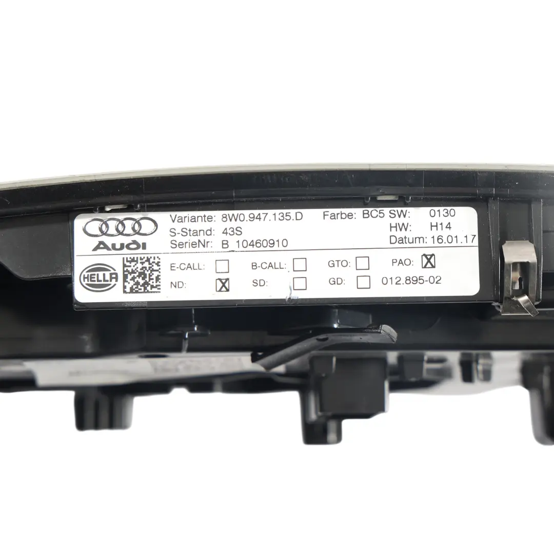 8Y A4 B9 A5 F5 A6 C8 Luce Lettura Tetto Interna per Audi A3 con numero di parte 5Q0951177 Audi A3 8Y A4 B9 A5 F5 A6 C8 Luce Lettura Tetto Interna - SKU 5Q0951177 - Numero di parte 5Q0951177