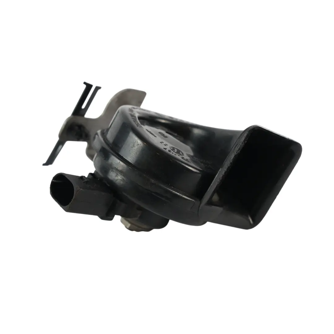 Bocina Señal Fanfarria Alarma Tono Bajo Izquierda para Audi Q2 GA con número de pieza 5Q0951221J Audi Q2 GA Bocina Señal Fanfarria Alarma Tono Bajo Izquierda - SKU 5Q0951221J - Número de pieza 5Q0951221J