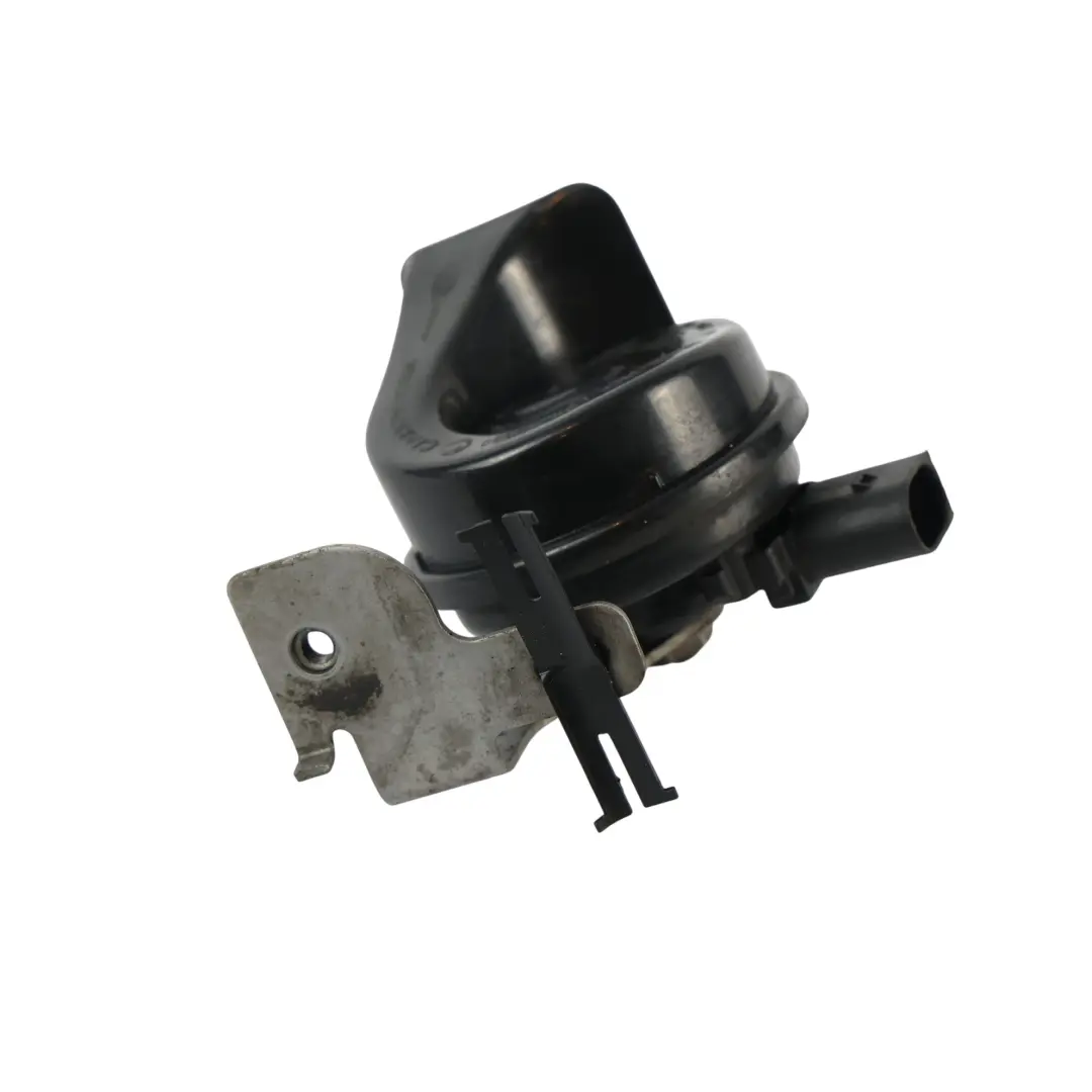 Bocina Señal Fanfarria Alarma Tono Bajo Izquierda para Audi Q2 GA con número de pieza 5Q0951221J Audi Q2 GA Bocina Señal Fanfarria Alarma Tono Bajo Izquierda - SKU 5Q0951221J - Número de pieza 5Q0951221J