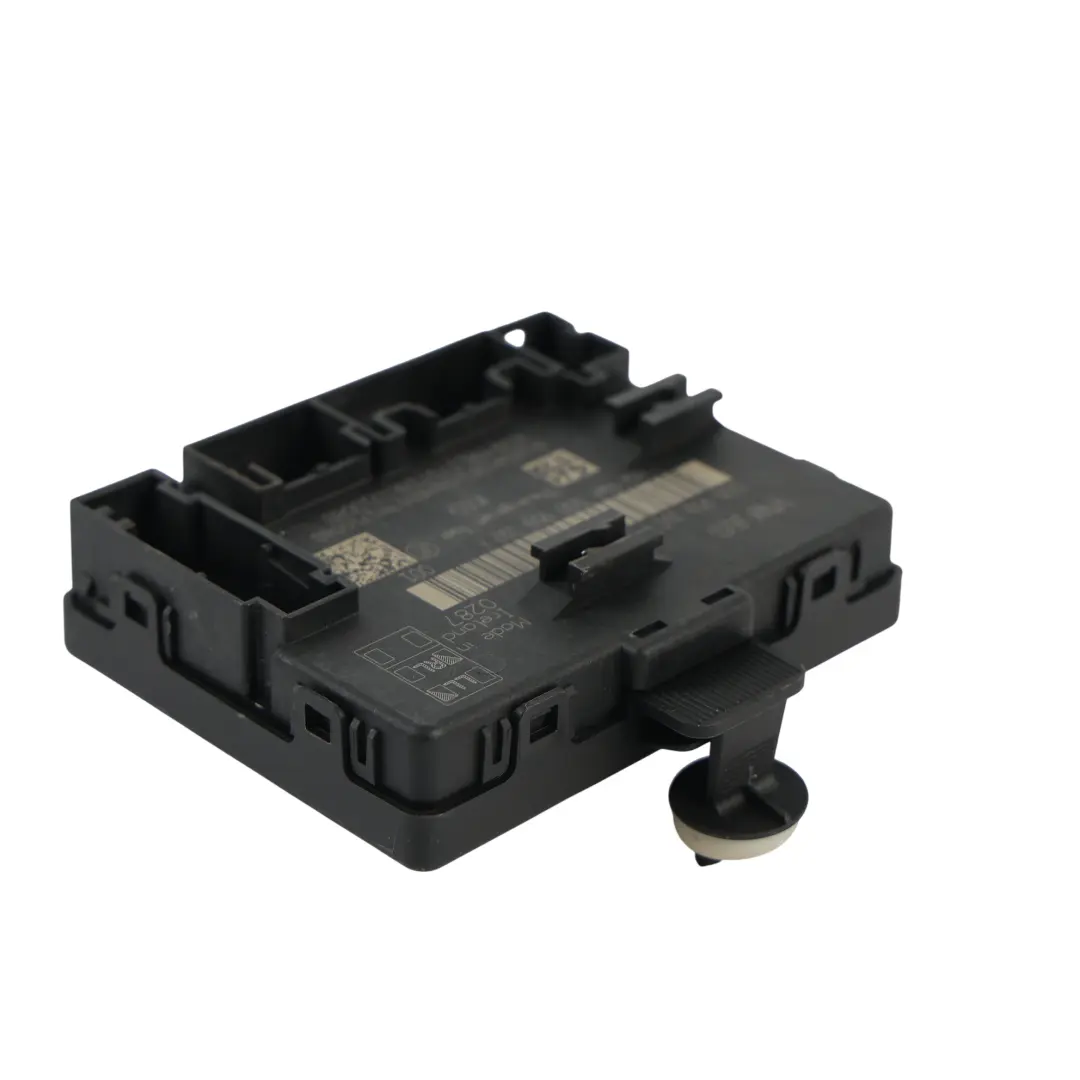 Modulo Controllo Porta Anteriore Passeggero per Audi Q2 GA A3 8V con numero di parte 5Q0959392F Audi Q2 GA A3 8V Modulo Controllo Porta Anteriore Passeggero - SKU 5Q0959392F - Numero di parte 5Q0959392F