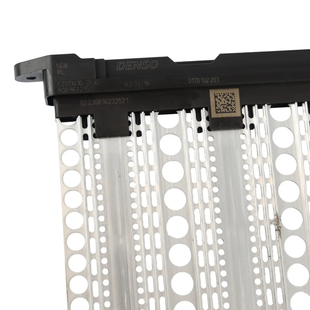 Matriz Calefactor Unidad para Skoda Octavia 5E Elemento con número de pieza 5Q0963235C Skoda Octavia 5E Elemento Matriz Calefactor Unidad - SKU 5Q0963235C - Número de pieza 5Q0963235C