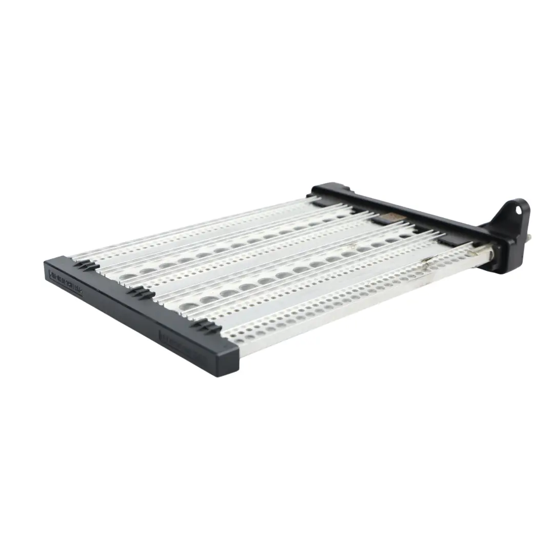 Matriz Calefactor Unidad para Skoda Octavia 5E Elemento con número de pieza 5Q0963235C Skoda Octavia 5E Elemento Matriz Calefactor Unidad - SKU 5Q0963235C - Número de pieza 5Q0963235C