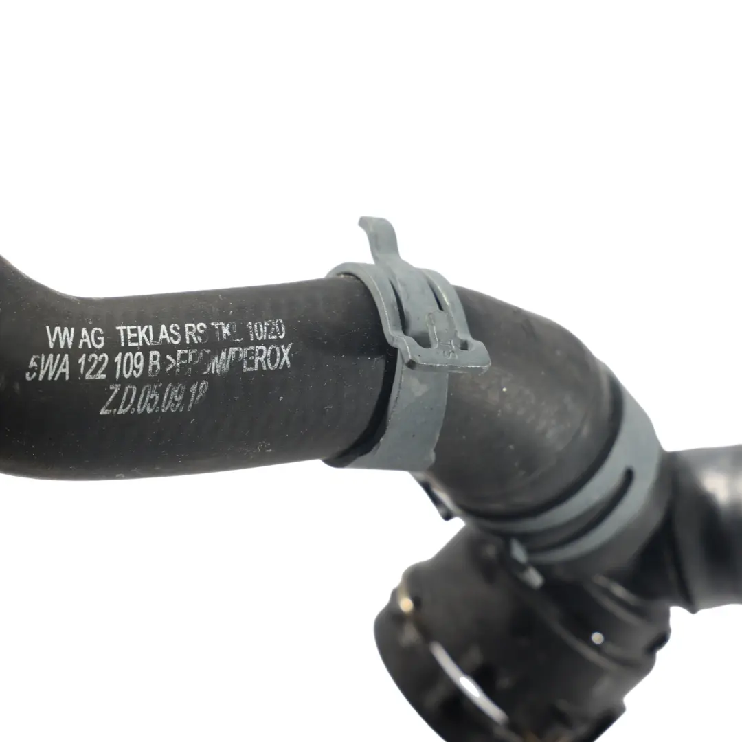8Y VW Golf MK8 Tubo Manguera Refrigerante 2.0 TFSI para Audi S3 con número de pieza 5WA122109B Audi S3 8Y VW Golf MK8 Tubo Manguera Refrigerante 2.0 TFSI - SKU 5WA122109B - Número de pieza 5WA122109B