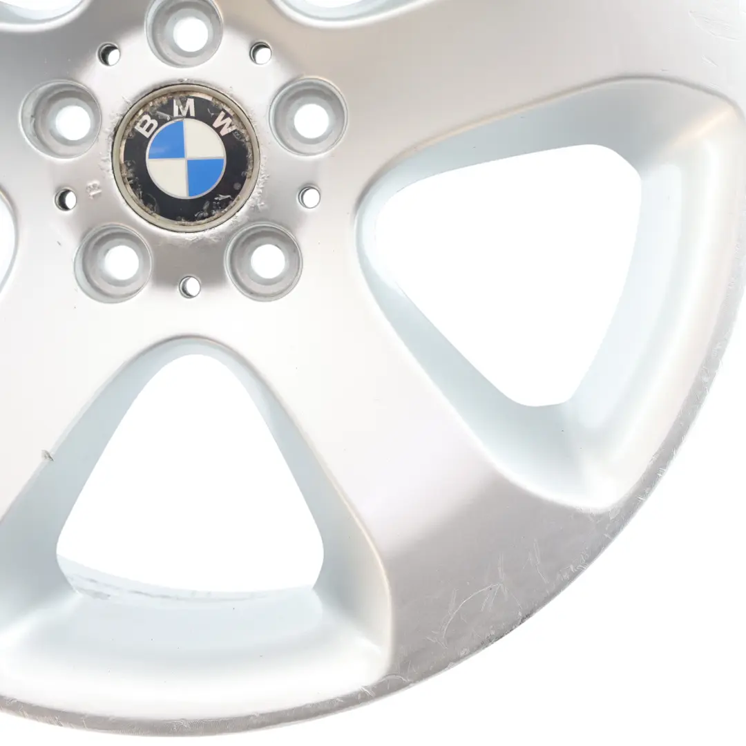 Llanta Trasera De Aleación Plateada 19" 10J ET:45 Styling 132 para BMW X5 E53 con número de pieza 6761932 BMW X5 E53 Llanta Trasera De Aleación Plateada 19" 10J ET:45 Styling 132 - SKU 6761932-2 - Número de pieza 6761932