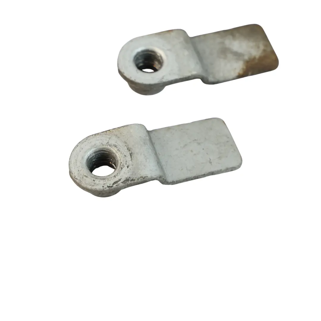 Set Dadi Sospensione Posteriore per BMW X5 E53 E70 F15 X6 F16 con numero di parte 6767546 BMW X5 E53 E70 F15 X6 F16 Set Dadi Sospensione Posteriore - SKU 6767546 - Numero di parte 6767546