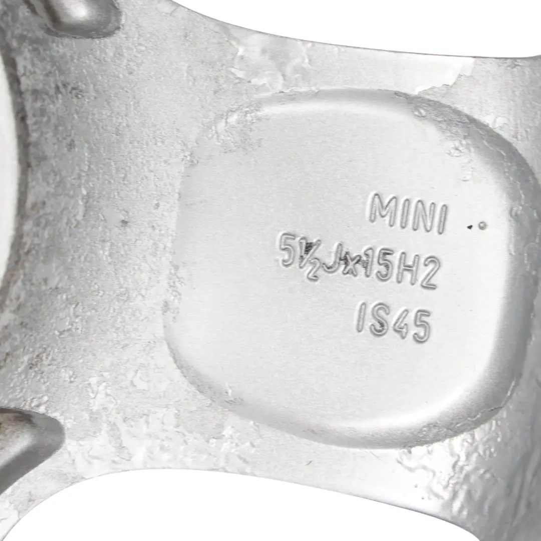 Argent Jante Alliage 15" 5,5J ET:45 5-Start Spooler 100 pour Mini Cooper R50 R56 à propos du numéro de pièce 6768498 Mini Cooper R50 R56 Argent Jante Alliage 15" 5,5J ET:45 5-Start Spooler 100 - SKU 6768498-7 - Numéro de pièce 6768498