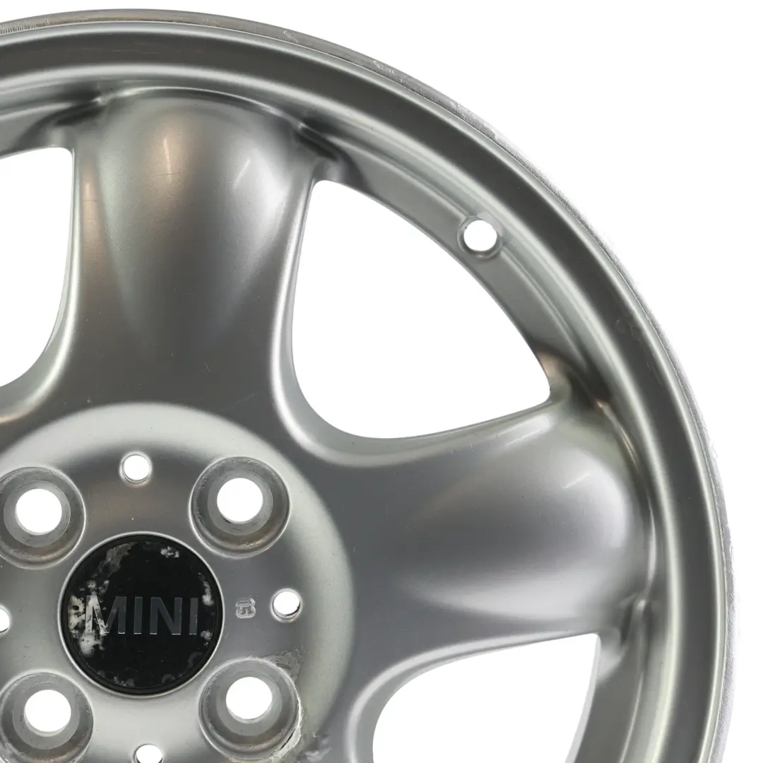 Srebrna Felga Aluminiowa 15" 5,5J 100 do Mini Cooper One R50 R55 R56 o numerze 6768498 Mini Cooper One R50 R55 R56 Srebrna Felga Aluminiowa 15" 5,5J 100 - SKU 6768498-8 - Numer Części 6768498
