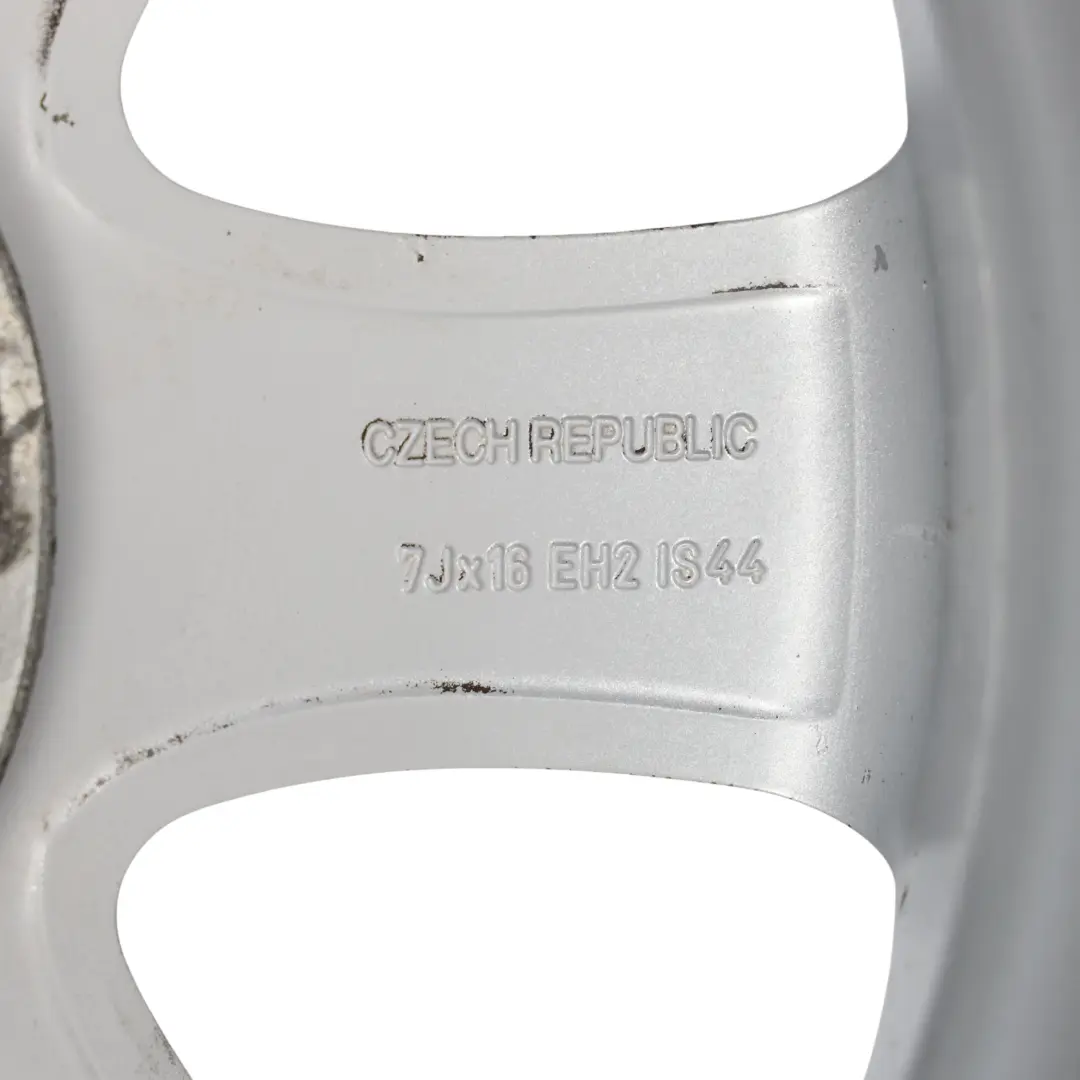 BMW E81 E82 E87 E88 Jante Alliage 16" 7J Spider Spoke 151 - SKU 6769402-1 - Numéro de pièce 6769402