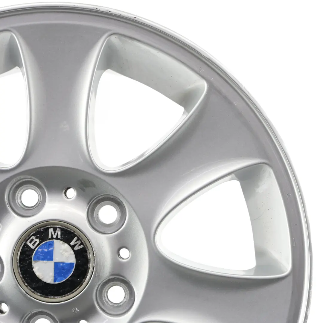 Llanta Aleación 16" Radios 7J Spider 151 para BMW E81 E82 E87 E88 con número de pieza 6769402 BMW E81 E82 E87 E88 Llanta Aleación 16" Radios 7J Spider 151 - SKU 6769402-1 - Número de pieza 6769402