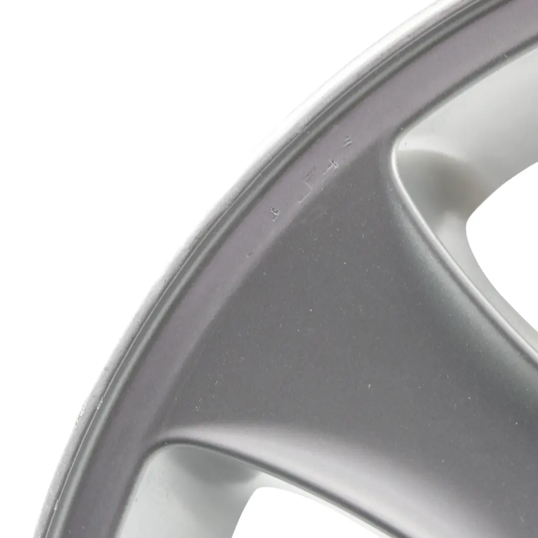 Felga Aluminiowa Srebrna 16" 7J do BMW E81 E82 E87 E88 o numerze 6769402 BMW E81 E82 E87 E88 Felga Aluminiowa Srebrna 16" 7J - SKU 6769402-2 - Numer Części 6769402