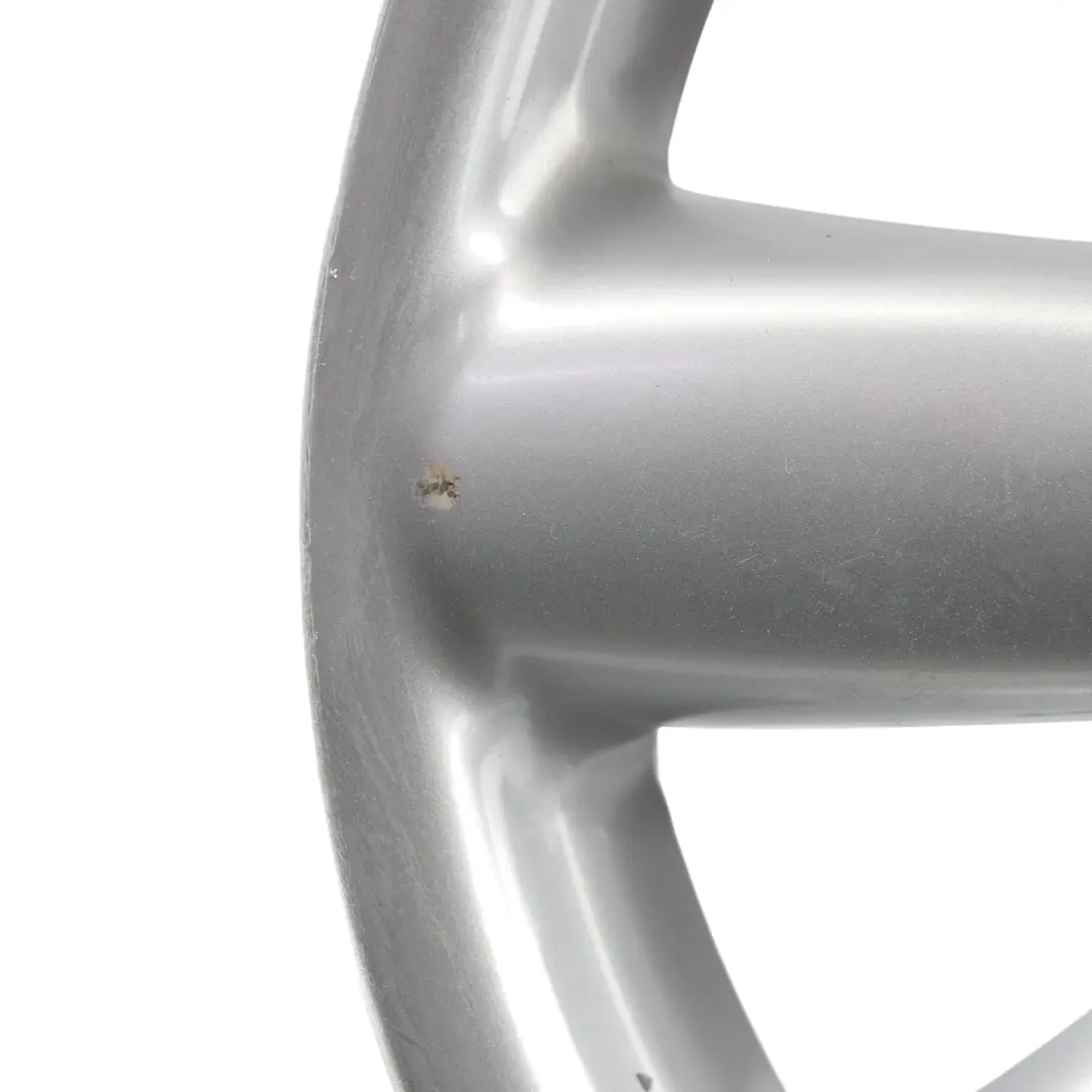 Jante Alliage argentée 17" 7J Rayons Couronne 104 pour Mini Cooper One R50 R56 R57 à propos du numéro de pièce 6769411 Mini Cooper One R50 R56 R57 Jante Alliage argentée 17" 7J Rayons Couronne 104 - SKU 6769411-2 - Numéro de pièce 6769411