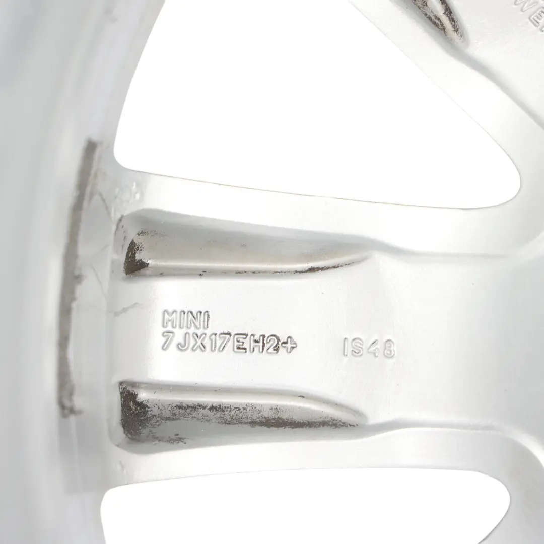 Llanta de Aluminio Plata 17" ET: 48 7J para Mini Cooper One R50 R53 R55 R56 con número de pieza 6769411 Mini Cooper One R50 R53 R55 R56 Llanta de Aluminio Plata 17" ET: 48 7J - SKU 6769411-5 - Número de pieza 6769411