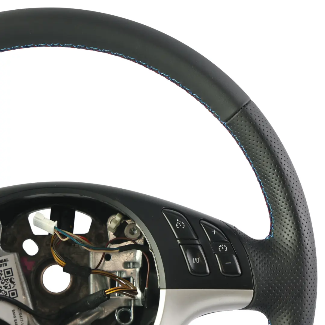 Neuf en Cuir Noir Volant Sport 3 Rayons Sport Volant M Colore Fils pour BMW E46 à propos du numéro de pièce 6770417 BMW E46 Neuf en Cuir Noir Volant Sport 3 Rayons Sport Volant M Colore Fils - SKU 6770417-1 - Numéro de pièce 6770417