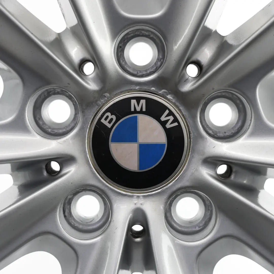 Alu Felge Alufelge 17" V-Speiche 236 8J ET:30 für BMW F10 F11 F12 mit Teilenummer 6780720 BMW F10 F11 F12 Alu Felge Alufelge 17" V-Speiche 236 8J ET:30 - SKU 6780720-2 - Teilenummer 6780720