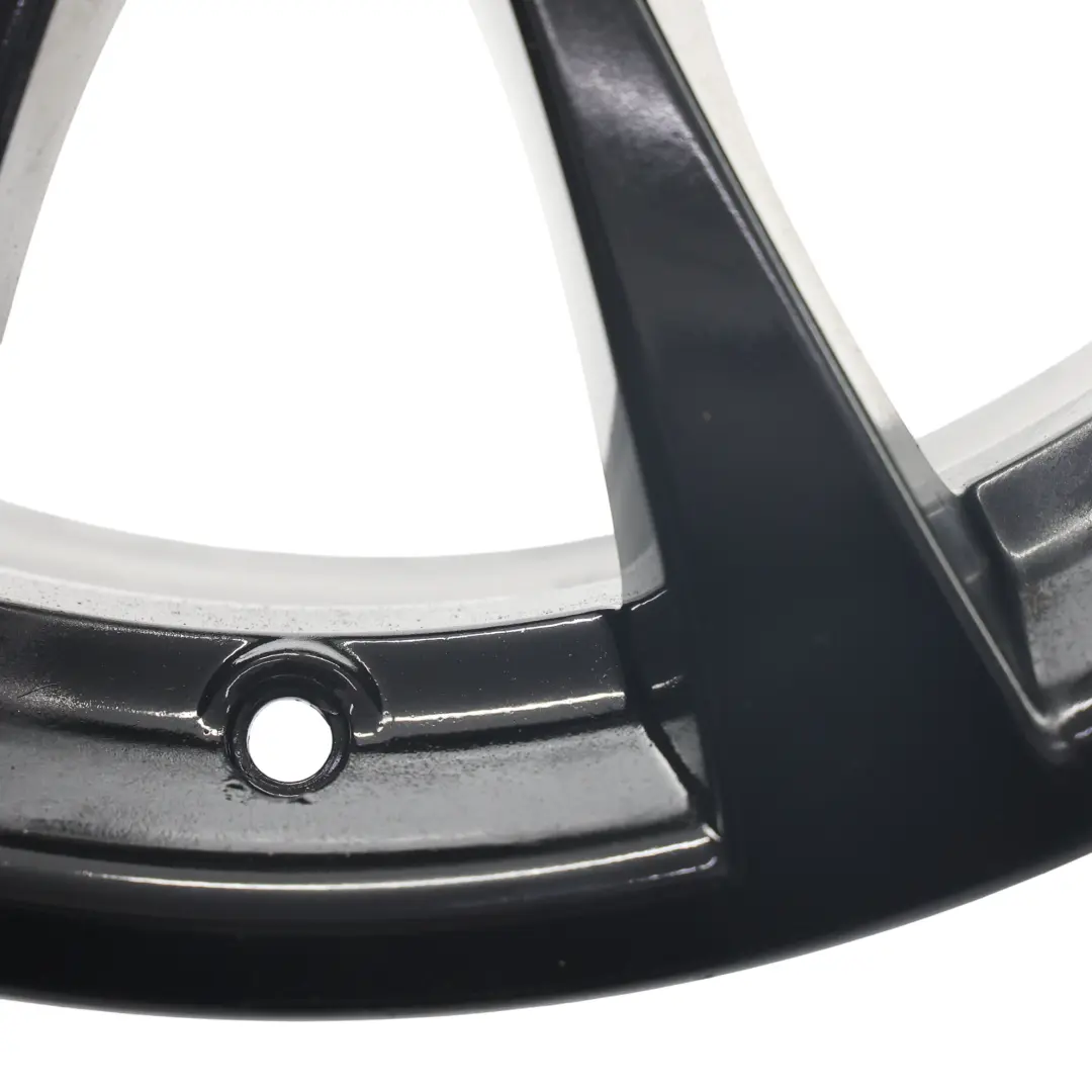 Czarna Alufelga 17" 7.5J ET37 V-Spoke 395 do BMW F30 F31 F32 F33 o numerze 6796244 BMW F30 F31 F32 F33 Czarna Alufelga 17" 7.5J ET37 V-Spoke 395 - SKU 6796244-4 - Numer Części 6796244