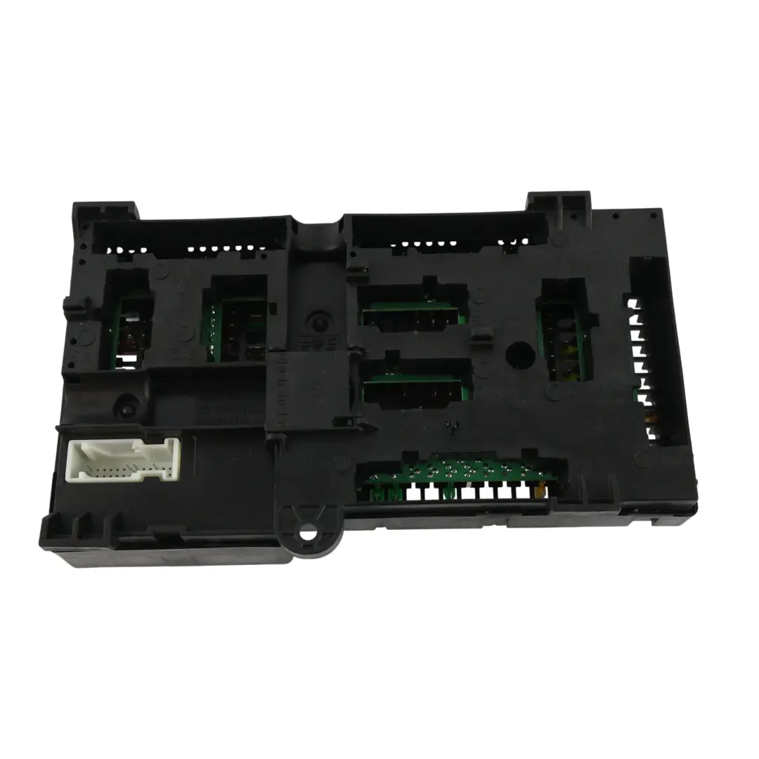 Fuse Box Control Unit Module to BMW G30 G31 with Part number 6837090 BMW G30 G31 Fuse Box Control Unit Module - SKU 6837090 - Part number 6837090
