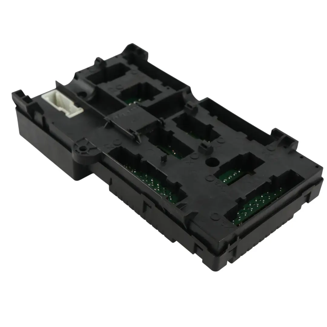 Skrzynka Bezpieczników Moduł do BMW G30 G31 o numerze 6837090 BMW G30 G31 Skrzynka Bezpieczników Moduł - SKU 6837090 - Numer Części 6837090