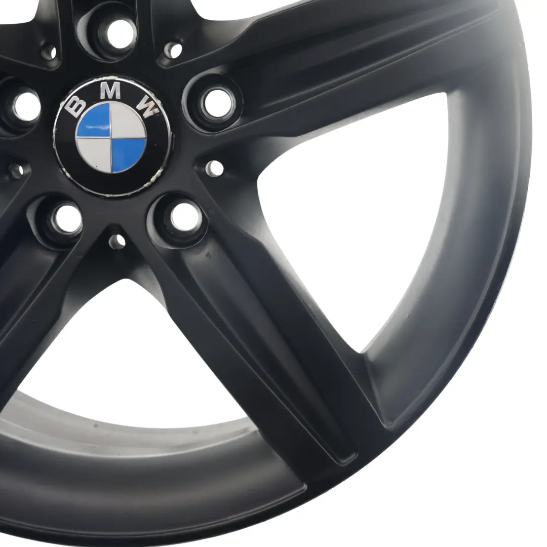 Cerchione Lega Nero 17" Star Spoke 379 7.5J ET43 per BMW F20 F21 F22 con numero di parte 6850151 BMW F20 F21 F22 Cerchione Lega Nero 17" Star Spoke 379 7.5J ET43 - SKU 6850151-21 - Numero di parte 6850151
