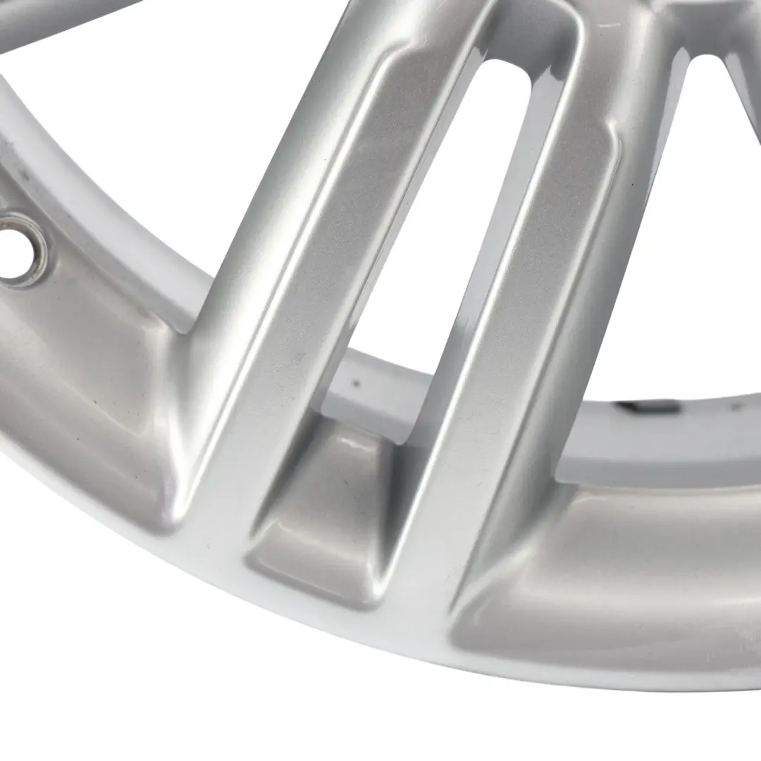 Jante Alliage Argentée Paire Rayons 18" 7,5J ET:51 pour Mini Countryman F60 à propos du numéro de pièce 6856032 Mini Countryman F60 Jante Alliage Argentée Paire Rayons 18" 7,5J ET:51 - SKU 6856032-1 - Numéro de pièce 6856032