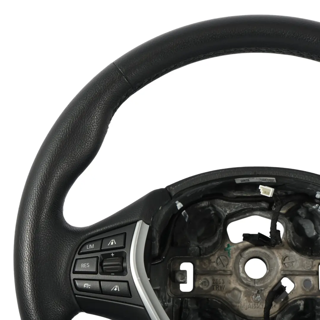 Pelle Nera Sport Assistente di Corsia per BMW F20 F21 F22 F30 F31 F32 F33 Volante In con numero di parte 6863342 BMW F20 F21 F22 F30 F31 F32 F33 Volante In Pelle Nera Sport Assistente di Corsia - SKU 6863342 - Numero di parte 6863342