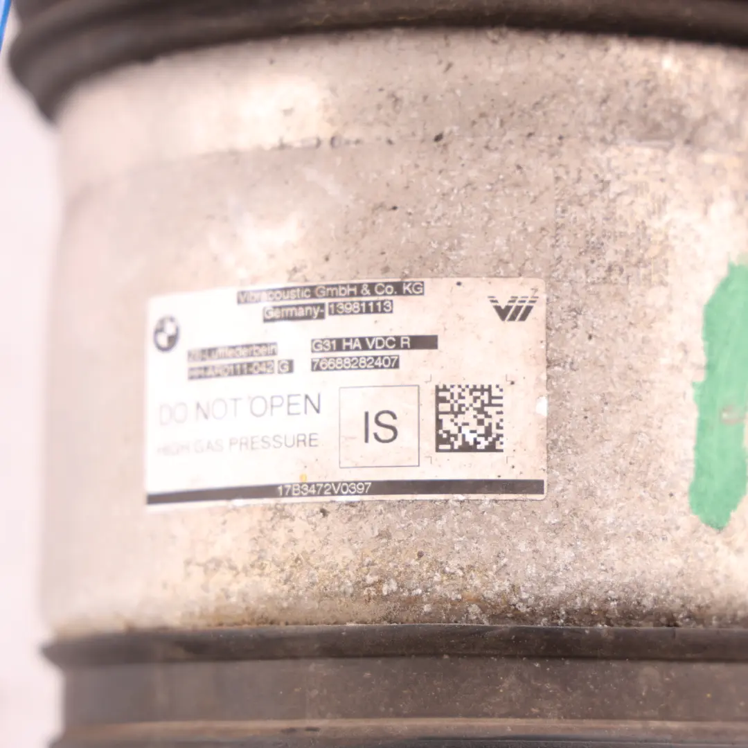 Strut Shock Absorber Rear Right O/S to BMW G31 Air Spring with Part number 6882824 BMW G31 Air Spring Strut Shock Absorber Rear Right O/S - SKU 6882824 - Part number 6882824