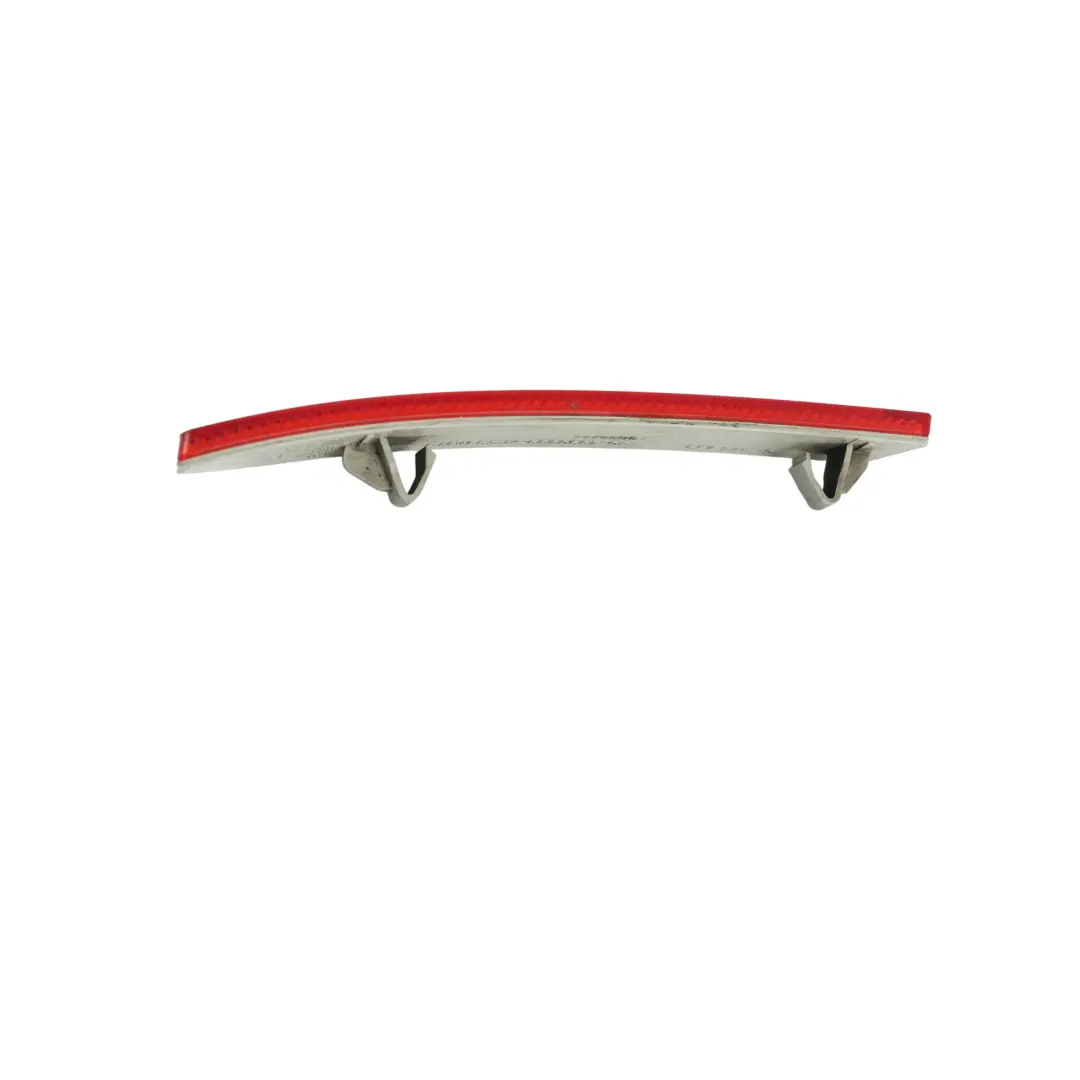 Riflettore Paraurti Posteriore Sinistro per BMW E46 con numero di parte 6920687 BMW E46 Riflettore Paraurti Posteriore Sinistro - SKU 6920687 - Numero di parte 6920687