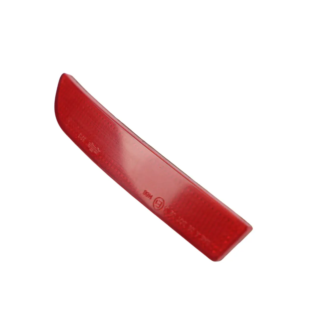 Riflettore Paraurti Posteriore Destro per BMW E46 con numero di parte 6920688 BMW E46 Riflettore Paraurti Posteriore Destro - SKU 6920688 - Numero di parte 6920688