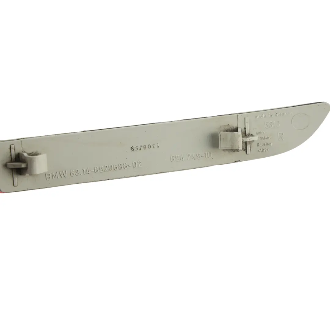 Odblask Zderzaka Tylny Prawy do BMW E46 o numerze 6920688 BMW E46 Odblask Zderzaka Tylny Prawy - SKU 6920688 - Numer Części 6920688