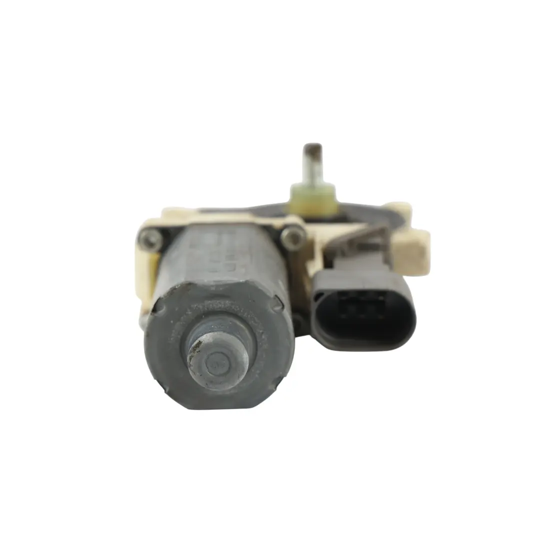 Moteur Régulateur Lève-Vitre Avant Droit pour BMW E46 à propos du numéro de pièce 6935928 BMW E46 Moteur Régulateur Lève-Vitre Avant Droit - SKU 6935928 - Numéro de pièce 6935928