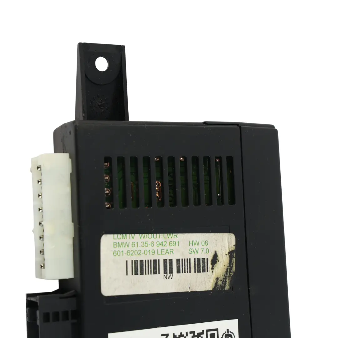 Moduł Kontroli Świateł LCM do BMW X5 E53 E39 o numerze 6942691 BMW X5 E53 E39 Moduł Kontroli Świateł LCM - SKU 6942691 - Numer Części 6942691