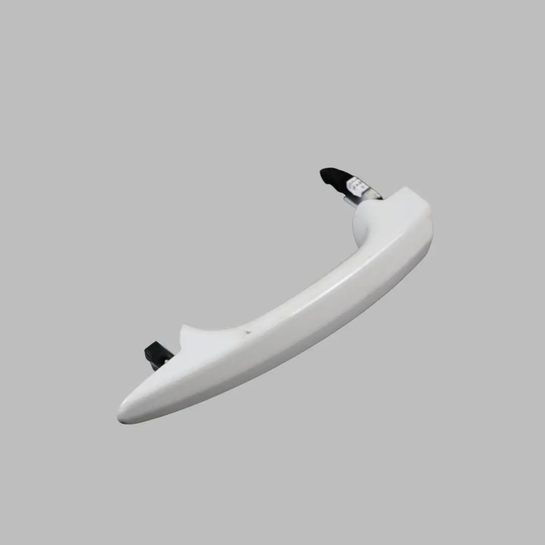 Maniglia Porta Anteriore Posteriore Destro Bianco Alpino 3 - 300 per BMW E60 E61 con numero di parte 0154345 BMW E60 E61 Maniglia Porta Anteriore Posteriore Destro Bianco Alpino 3 - 300 - SKU 0154345-AW - Numero di parte 0154345