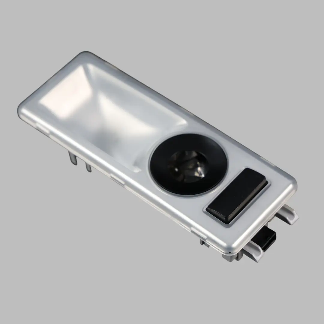 Luce Lettura Interna Posteriore Sinistra per BMW E61 Touring con numero di parte 6962007 BMW E61 Touring Luce Lettura Interna Posteriore Sinistra - SKU 6962007 - Numero di parte 6962007