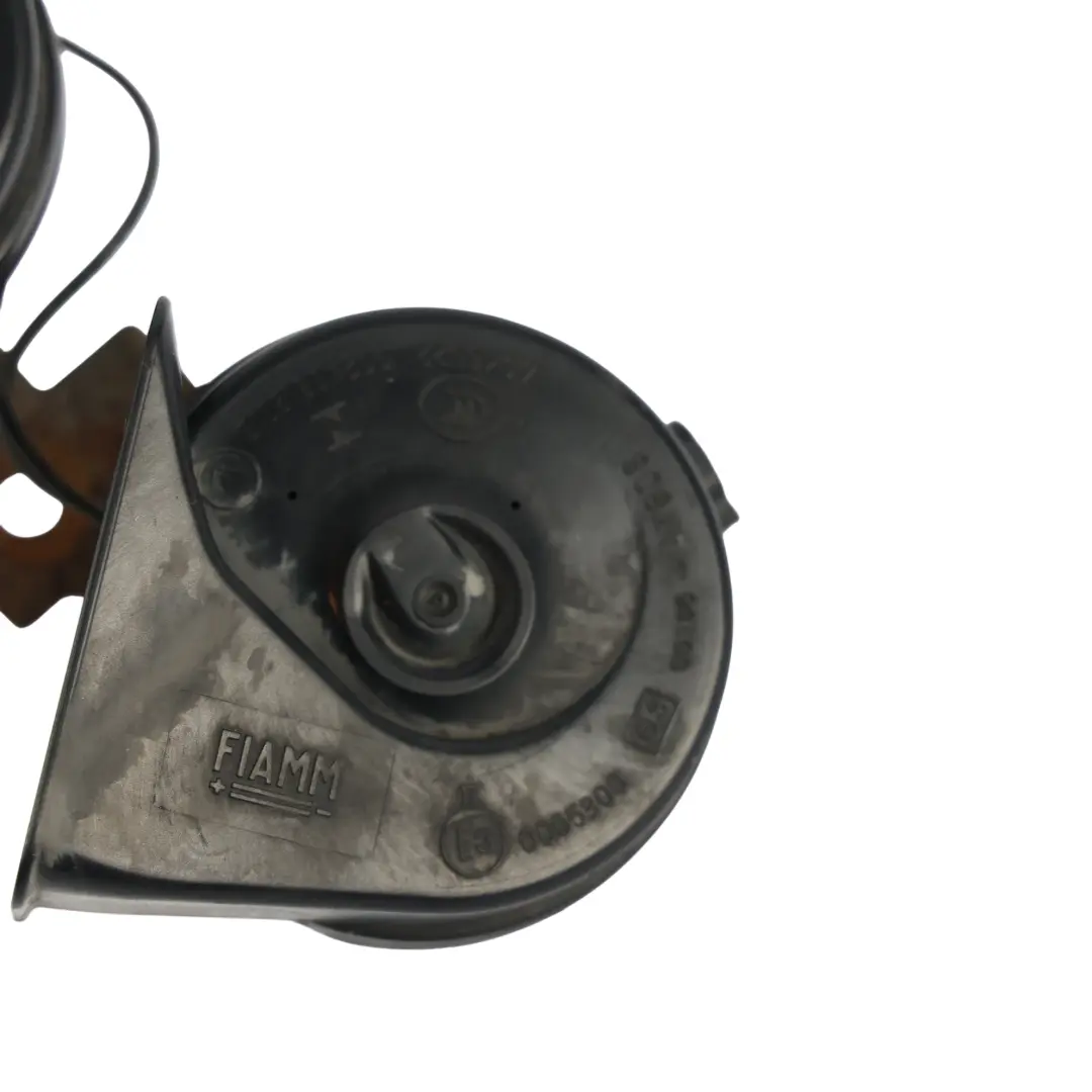 Hupe Signal Doppel Fanfare Sirene für Ford Transit Mk7 mit Teilenummer 6C1T-13A803-AB Ford Transit Mk7 Hupe Signal Doppel Fanfare Sirene - SKU 6C1T-13A803-AB - Teilenummer 6C1T-13A803-AB