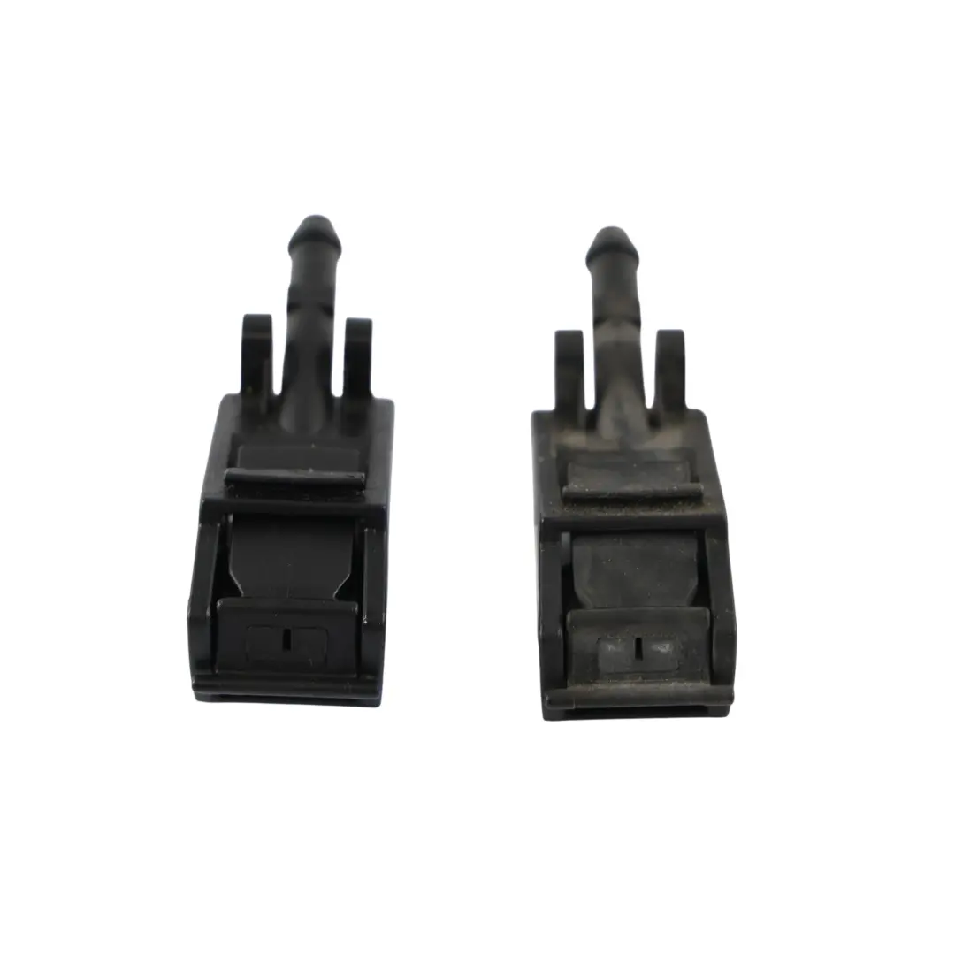 Boquillas Limpiaparabrisas Set x2 para Volkswagen Transporter T5 con número de pieza 6E0955985 Volkswagen Transporter T5 Boquillas Limpiaparabrisas Set x2 - SKU 6E0955985-1 - Número de pieza 6E0955985