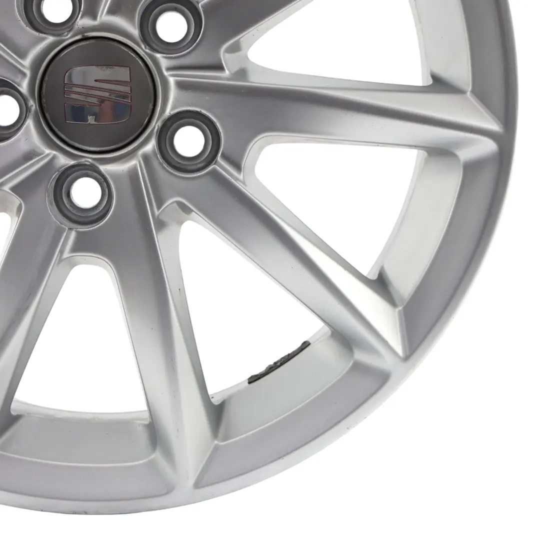 Mk4 Llanta Aleación Plata 15" 6J ET38 5X100 para Seat Ibiza con número de pieza 6J0601025K Seat Ibiza Mk4 Llanta Aleación Plata 15" 6J ET38 5X100 - SKU 6J0601025K-4 - Número de pieza 6J0601025K