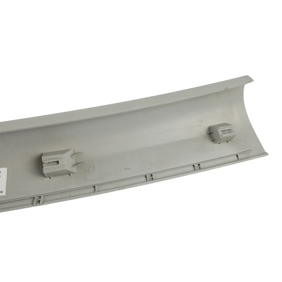 6J Moldura Pilar A Gris Superior Derecho para Seat Ibiza con número de pieza 6J0867234B Seat Ibiza 6J Moldura Pilar A Gris Superior Derecho - SKU 6J0867234B-1 - Número de pieza 6J0867234B