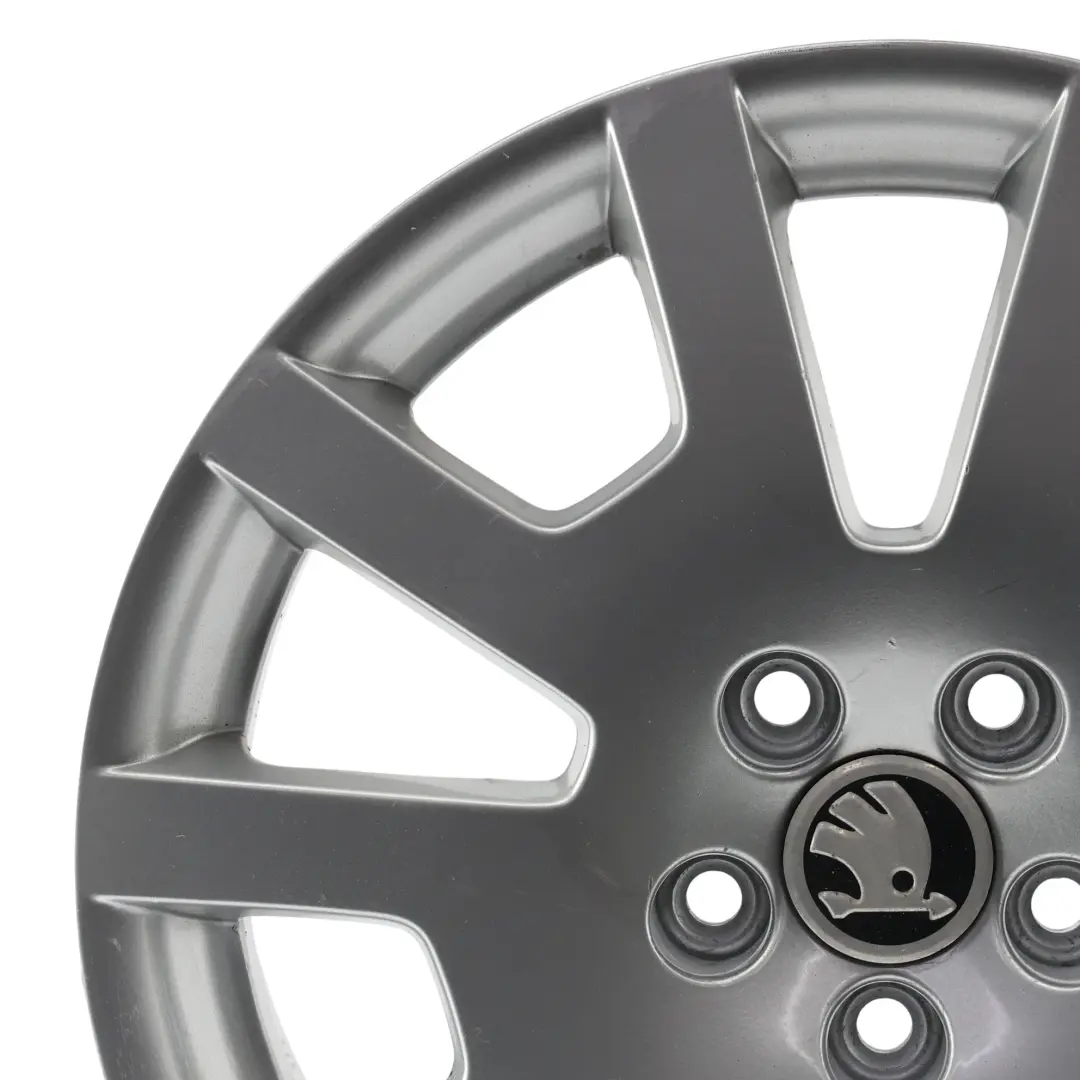 Mk1 6Y VRS Felge Alu Silber 16" 6,5JX16H2 ET:37 für Skoda Fabia mit Teilenummer 6Y0601025M Skoda Fabia Mk1 6Y VRS Felge Alu Silber 16" 6,5JX16H2 ET:37 - SKU 6Y0601025M-1 - Teilenummer 6Y0601025M
