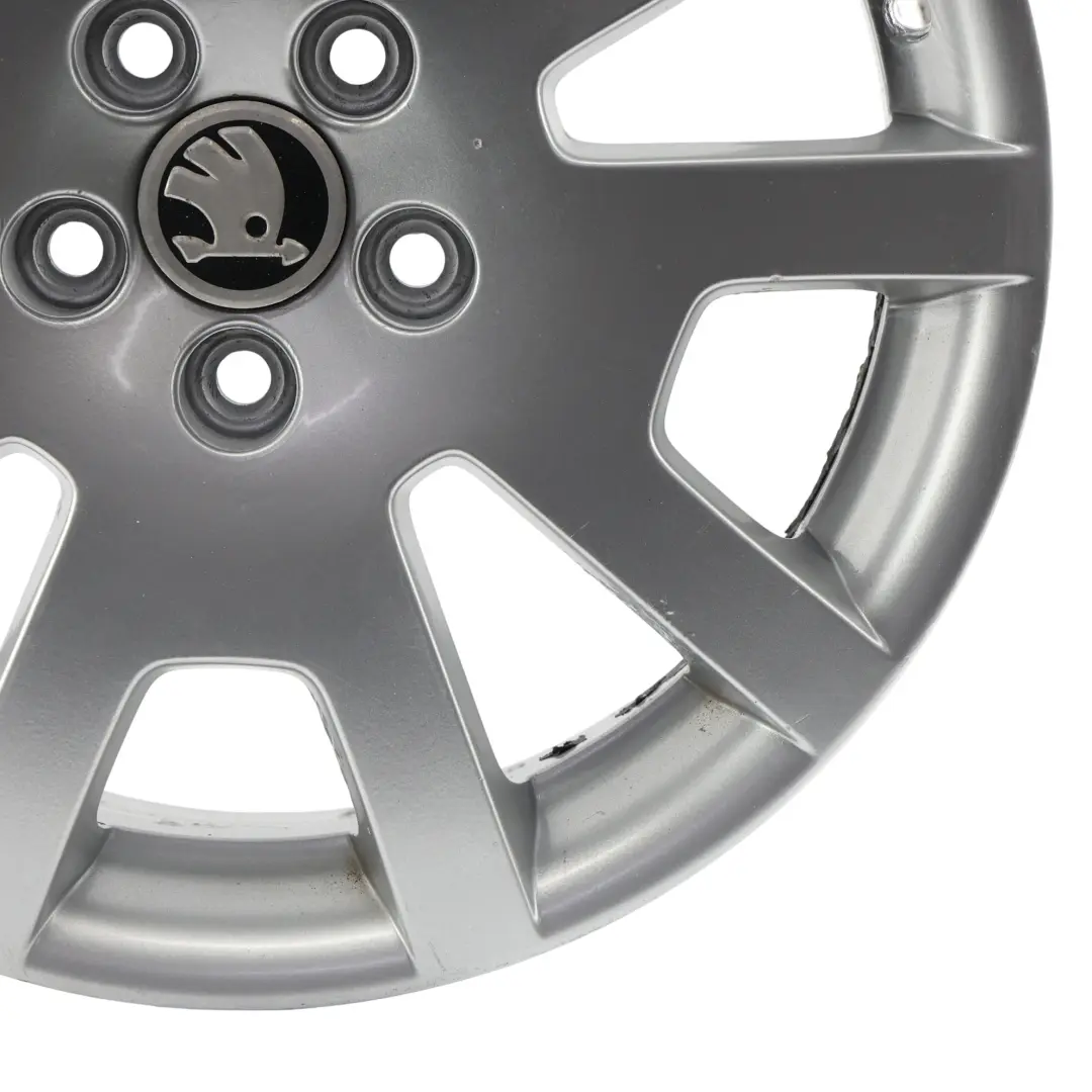 Skoda Fabia MK1 6Y VRS Cerchione Lega Argento 16" 6,5JX16H2 ET:37 - SKU 6Y0601025M-1 - Numero di parte 6Y0601025M
