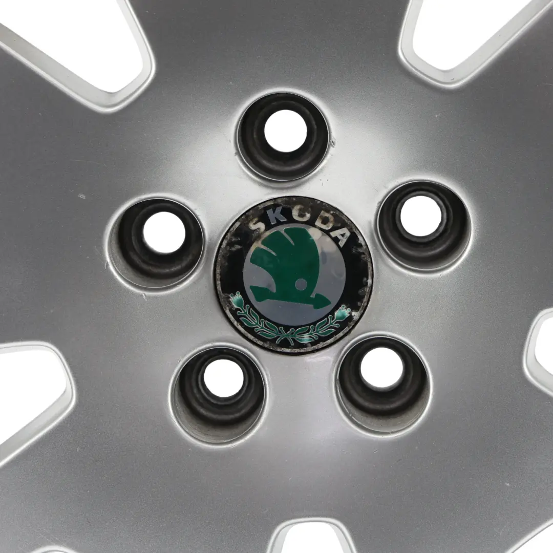 Skoda Fabia Mk1 6Y VRS Felga Alu Srebrna 16" 6,5JX16H2 ET37 - SKU 6Y0601025M-2 - Numer Części 6Y0601025M