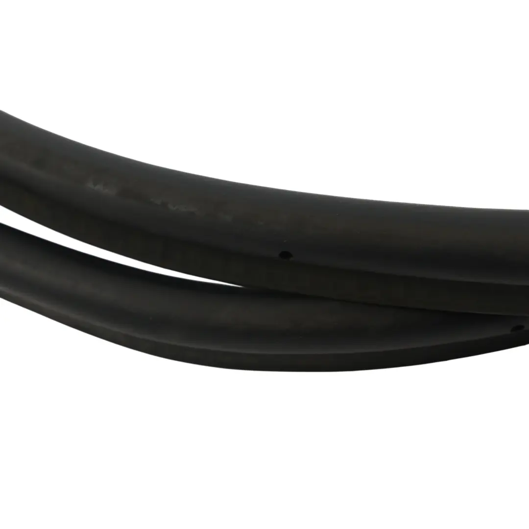 6Y Fastback Guarnizione Bagagliaio Portellone per Skoda Fabia Rs con numero di parte 6Y0827705C Skoda Fabia Rs 6Y Fastback Guarnizione Bagagliaio Portellone - SKU 6Y0827705C - Numero di parte 6Y0827705C