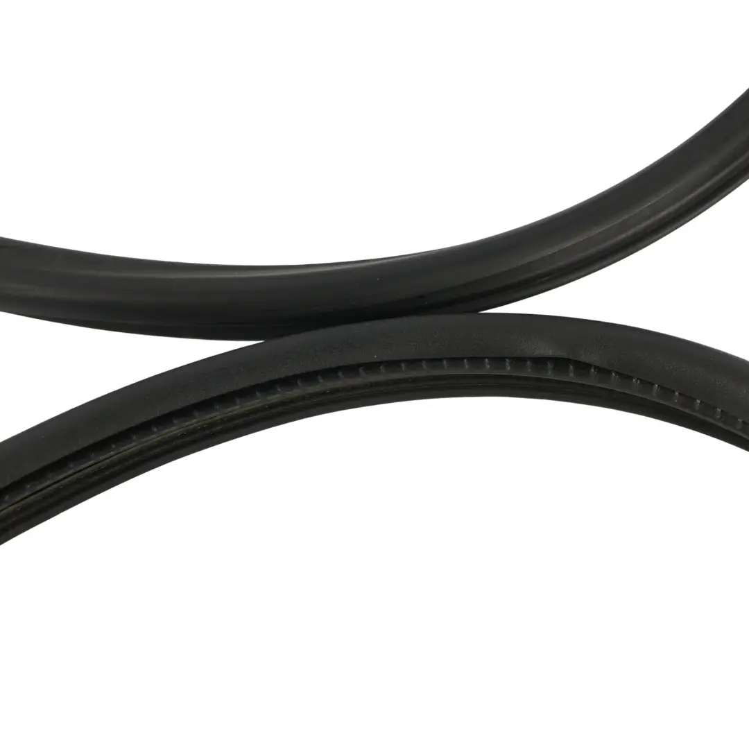 6Y Guarnizione Porta Gomma Esterna Anteriore Sinistra per Skoda Fabia RS con numero di parte 6Y6810957B Skoda Fabia RS 6Y Guarnizione Porta Gomma Esterna Anteriore Sinistra - SKU 6Y6810957B - Numero di parte 6Y6810957B