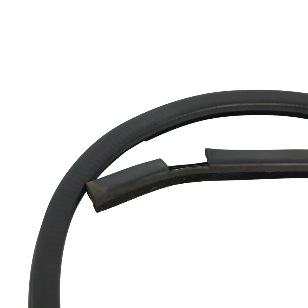 Mk1 6Y Rear Door Window Seal Gasket Rubber Right O/S to Skoda Fabia with Part number 6Y6839440 Skoda Fabia Mk1 6Y Rear Door Window Seal Gasket Rubber Right O/S - SKU 6Y6839440 - Part number 6Y6839440