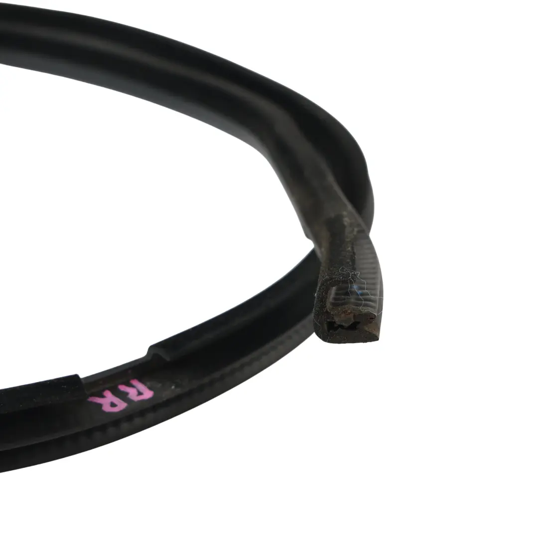 Skoda Fabia Mk1 6Y Türfenster Dichtung Gummi Hinten Rechts - SKU 6Y6839440 - Teilenummer 6Y6839440