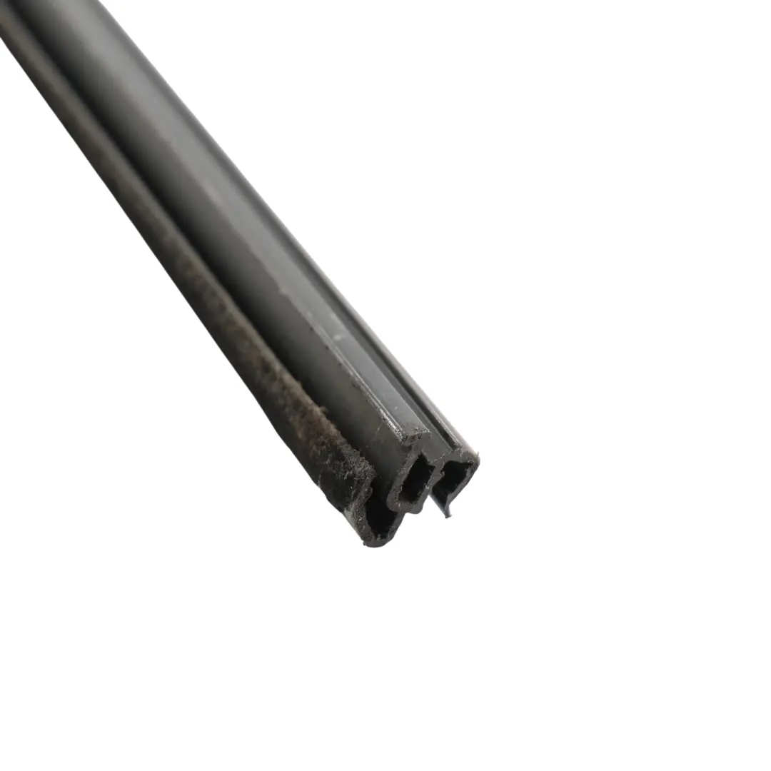 Skoda Fabia MK1 6Y Tür Fenster Dichtung Hinten Rechts - SKU 6Y6839472B - Teilenummer 6Y6839472B