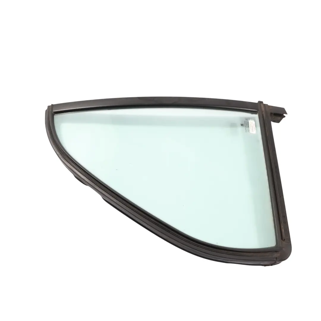 Skoda Fabia Mk1 6Y Vitre Custode Arrière Droite AS2 Vert - SKU 6Y6845210A - Numéro de pièce 6Y6845210A