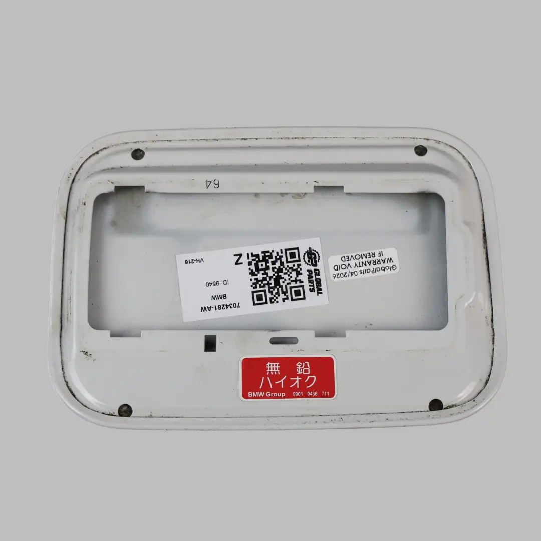 Kraftstoff Tankdeckel Klappe Blende Alpinweiß 3 Weiß 300 für BMW E60 E61 mit Teilenummer 7034281 BMW E60 E61 Kraftstoff Tankdeckel Klappe Blende Alpinweiß 3 Weiß 300 - SKU 7034281-AW - Teilenummer 7034281
