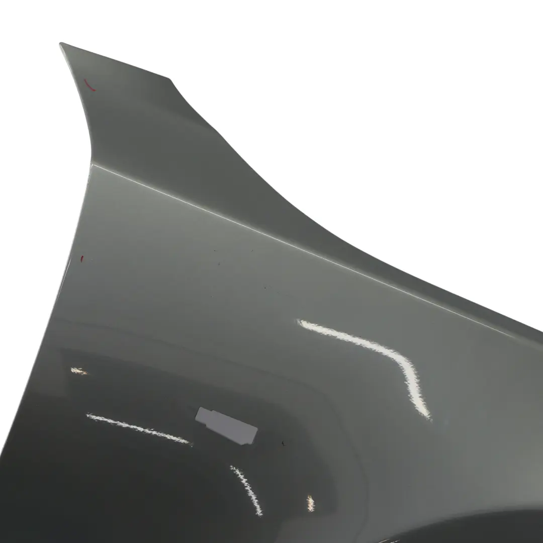 Panneau Latéral D'Aile Avant Droit Spacegrau Metallic Gris - A52 pour BMW E60 E61 à propos du numéro de pièce 7111430 BMW E60 E61 Panneau Latéral D'Aile Avant Droit Spacegrau Metallic Gris - A52 - SKU 7111430-SCG1 - Numéro de pièce 7111430