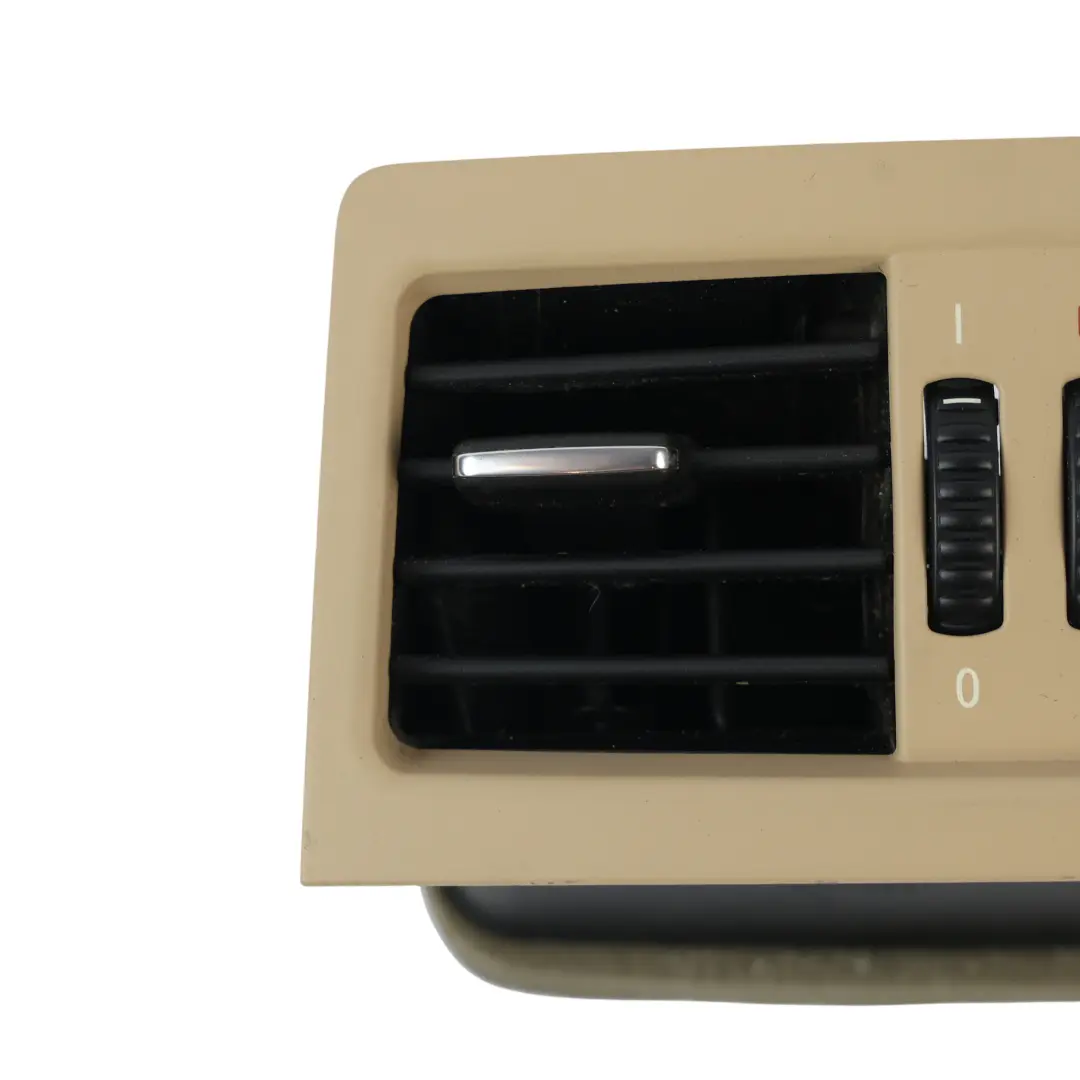 Hintere Mittelkonsole Luftauslass Gitter Verkleidung Beige für BMW E90 E91 mit Teilenummer 7129556 BMW E90 E91 Hintere Mittelkonsole Luftauslass Gitter Verkleidung Beige - SKU 7129556 - Teilenummer 7129556